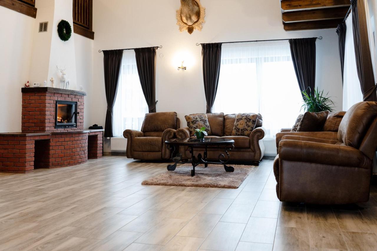 Transylvanian Relax House Lupeni  Extérieur photo
